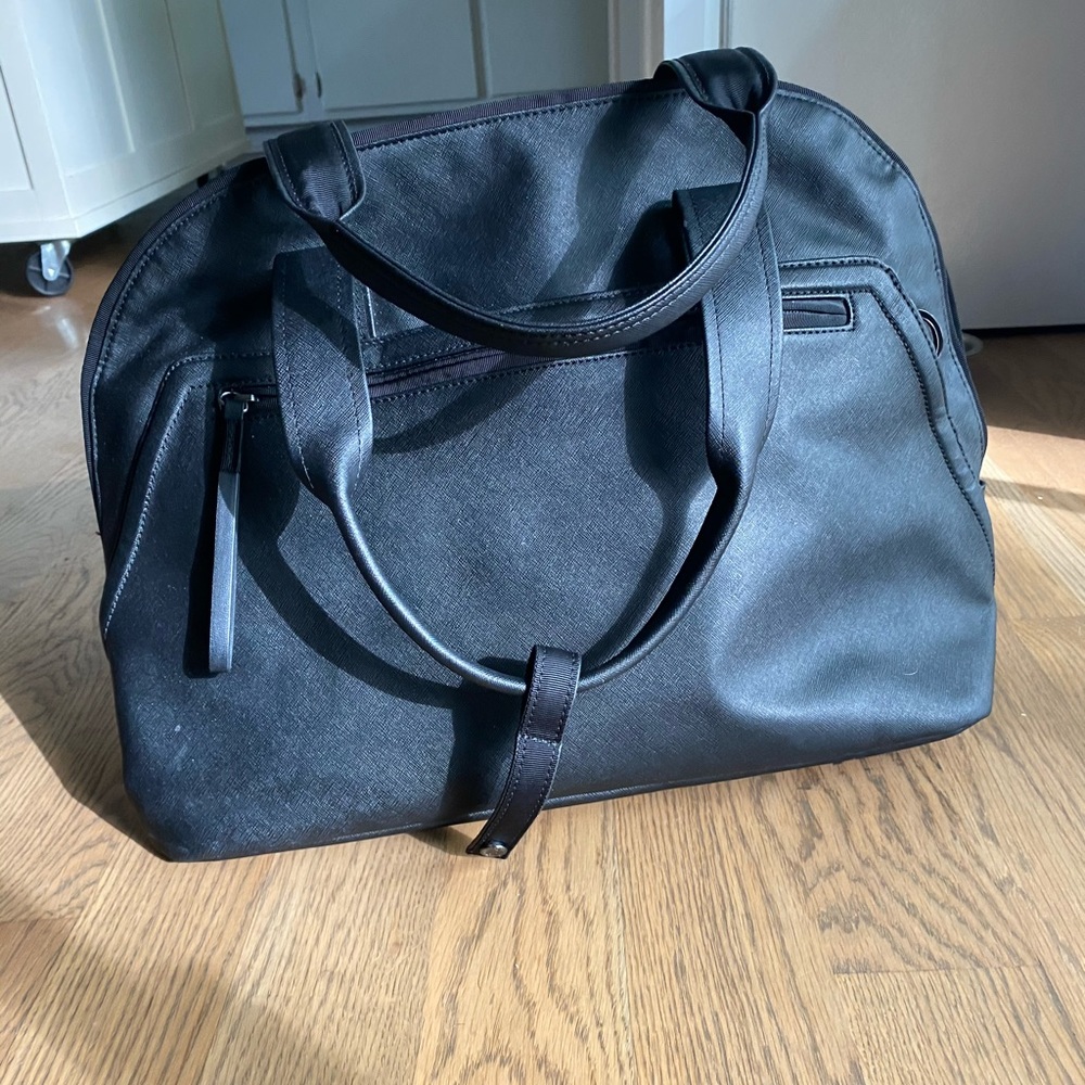 Lululemon gym/office bag